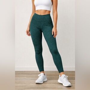 Outdoor Voices Forest Green Textured Leggings Small High Rise Athletic Yoga Gym